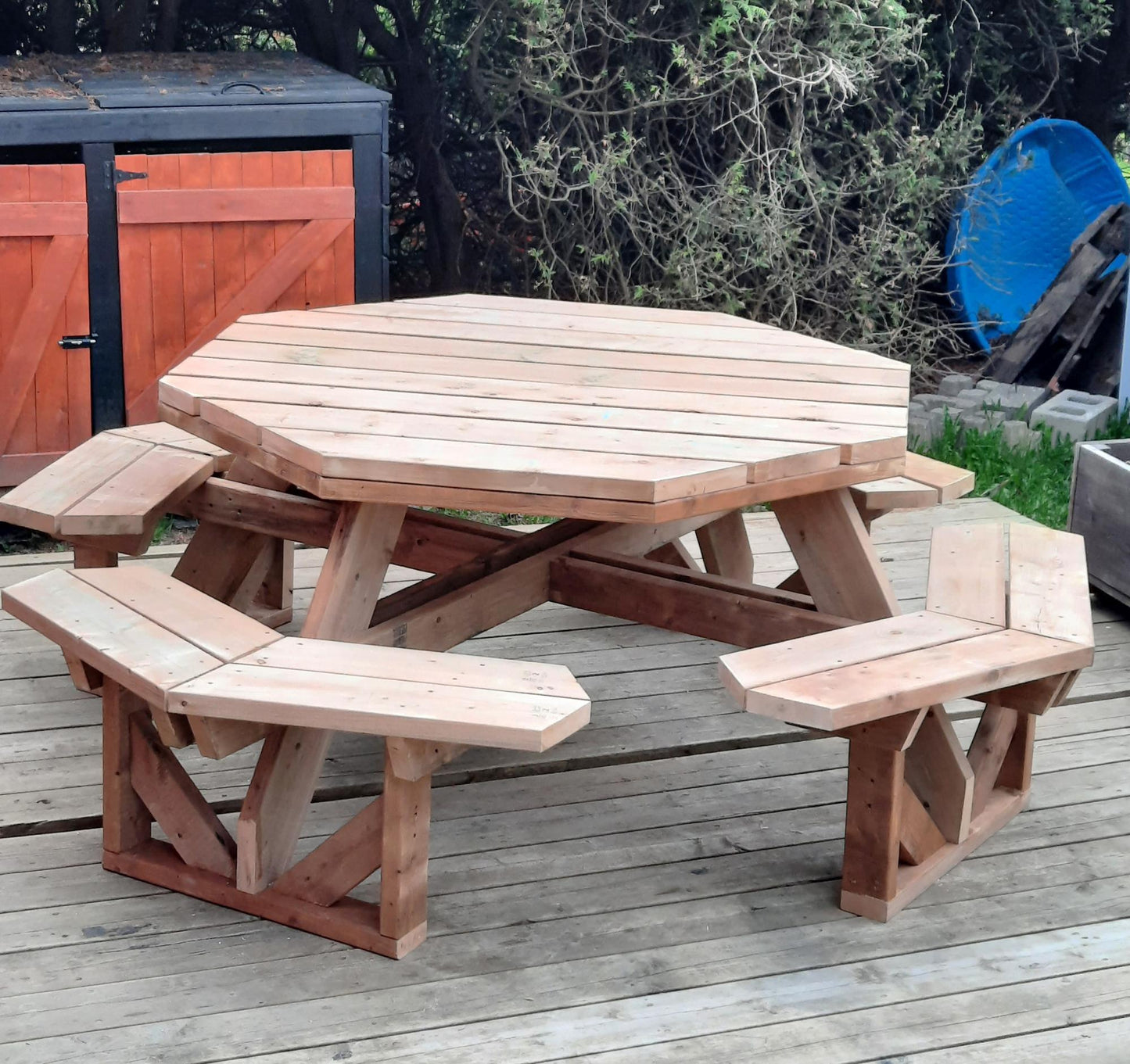 8 seat octagon picnic table LOCAL ONLY