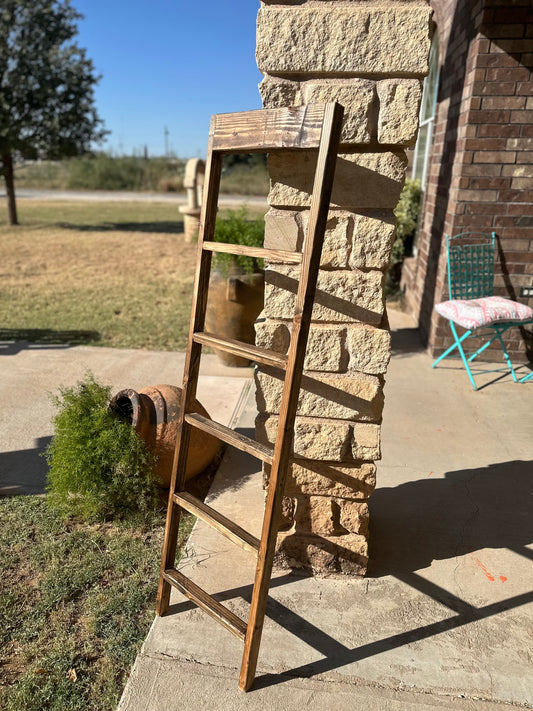 Blanket Decor ladder local pick up!